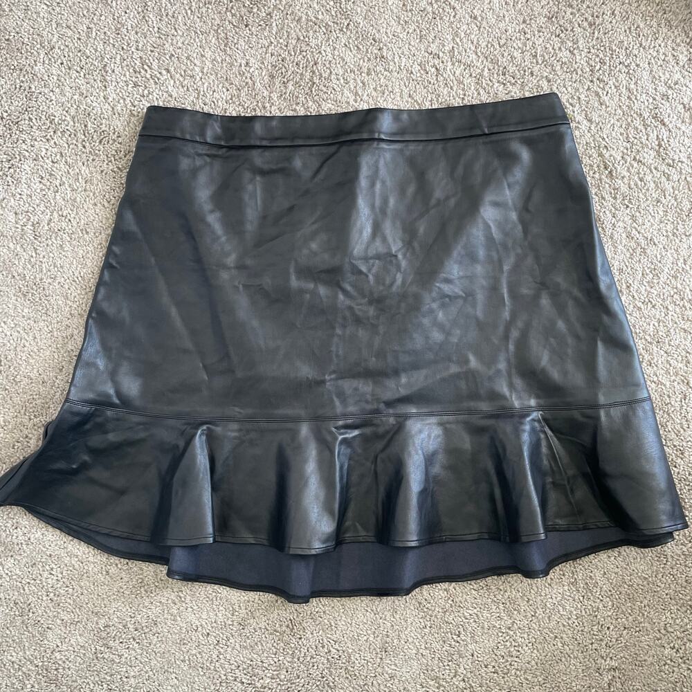 ELOQUII Elements Faux Leather Skirt With Flounce Sz 20